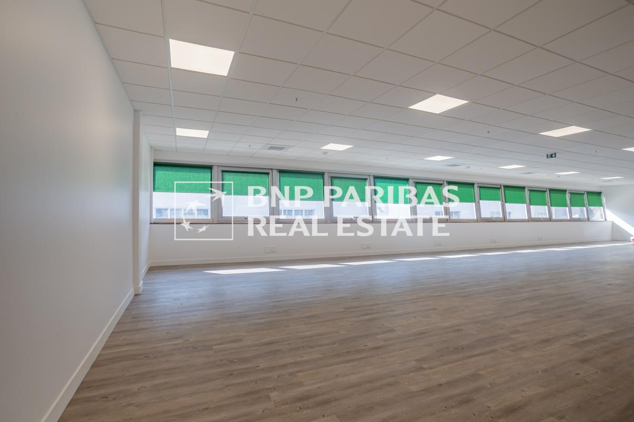 Local d'activité Rosny-sous-Bois 1528m² Location local d'activité Rosny-sous-Bois Seine-Saint-Denis OLACT2205904 1
